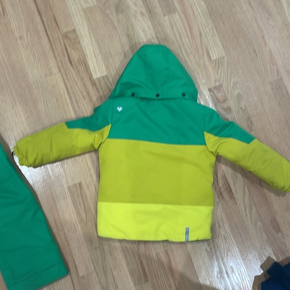 Obermeyer Kids Green and Yellow Puffer Jacket & Pants - Picture 6 of 8